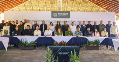 Desde Coatetelco, Margarita González Saravia encabezó la Mesa de Paz y confirmó operación normal en escuelas, transporte y servicios.